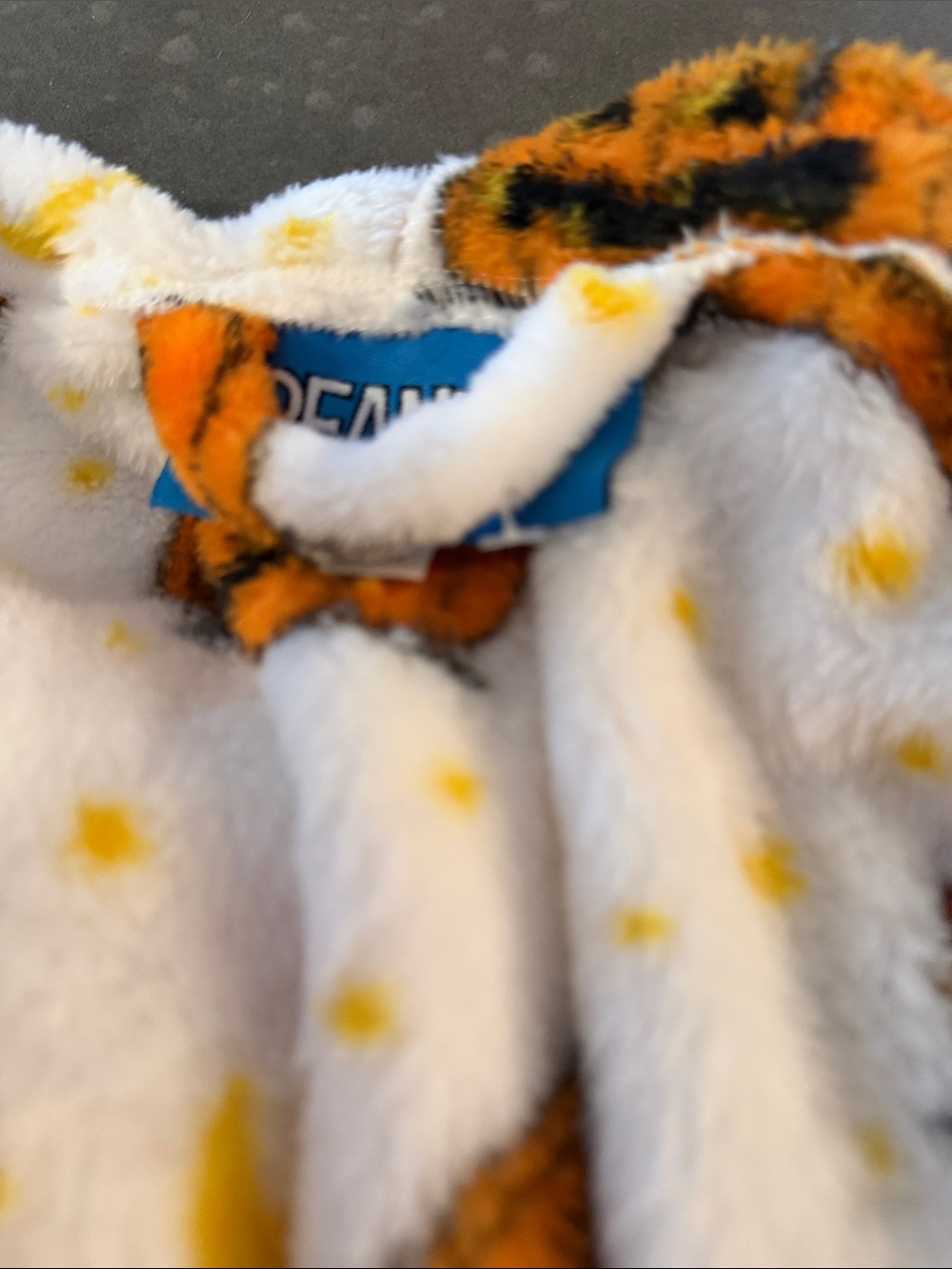 Peanuts White & Orange Pumpkin Hooded Plush Robe BNWOT - Picture 6 of 7